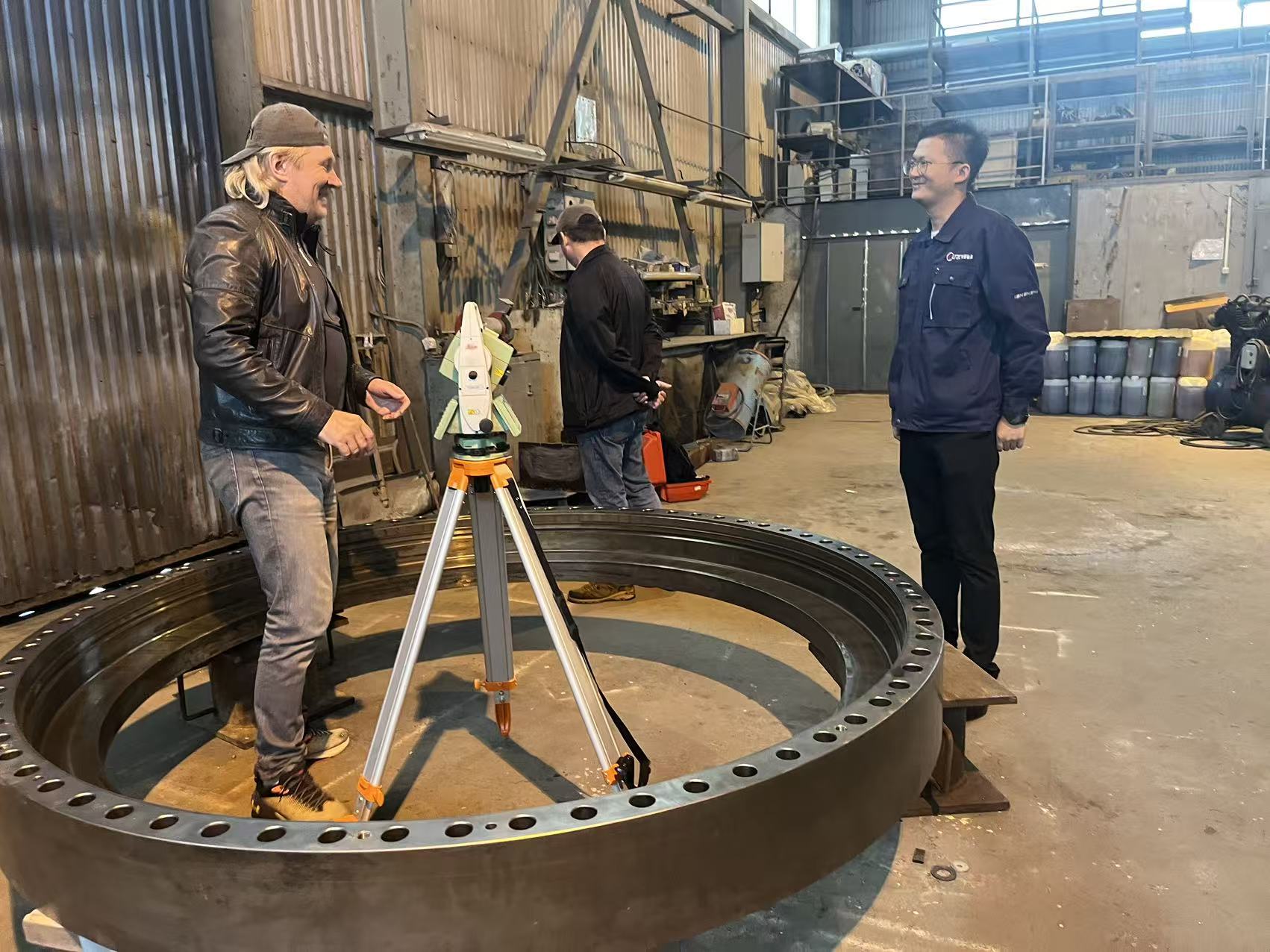 LTZC Bearings Provides On-Site Measurement and Solutions for Crane Slewing Bearings