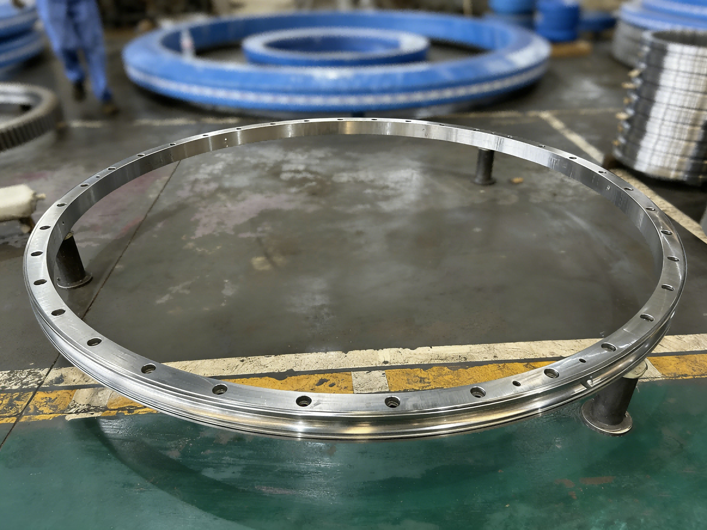 What is single row ball slewing bearing？