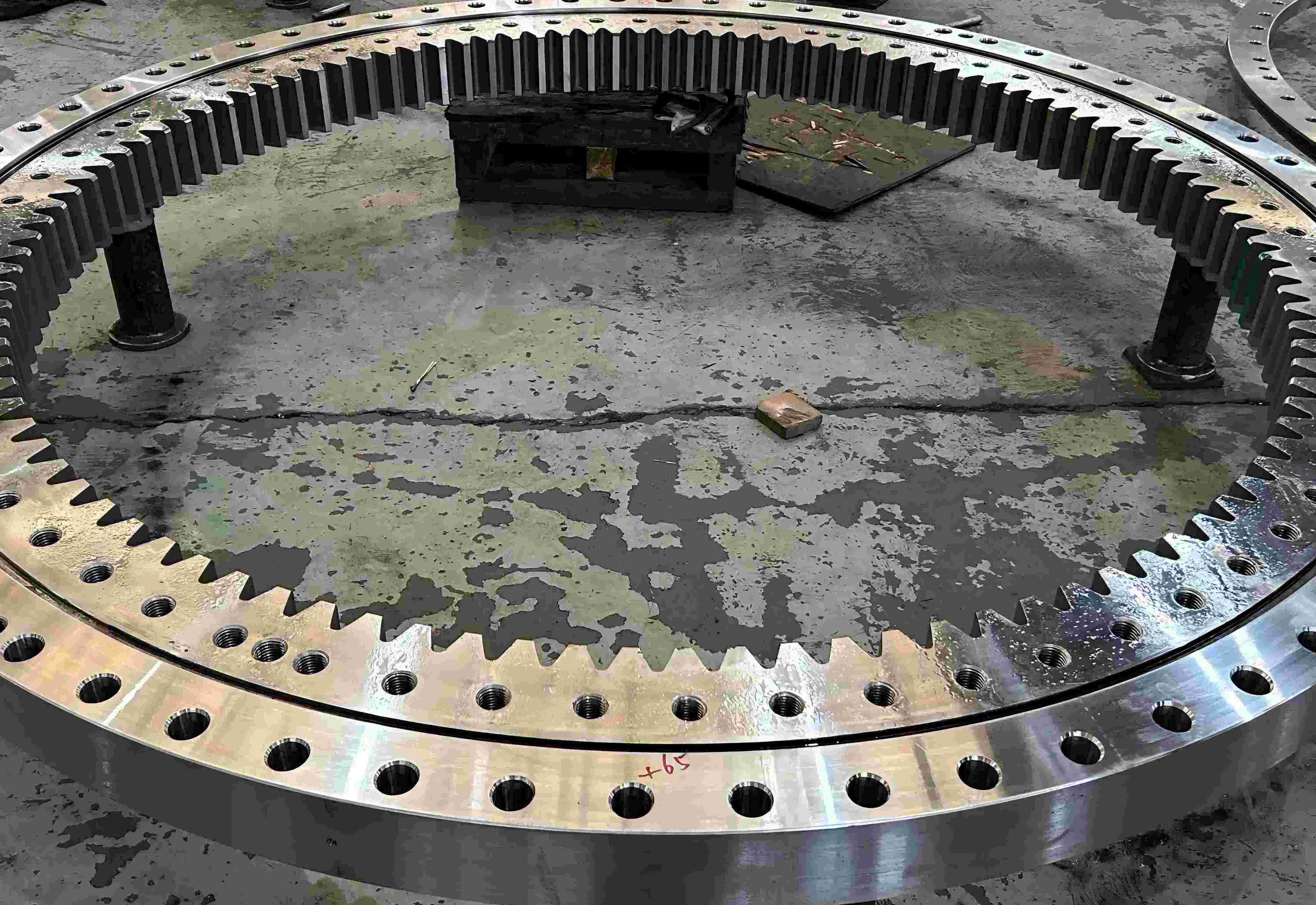LTZC Large Diameter Crossed Roller Slewing Bearing passed CCS inspection.     