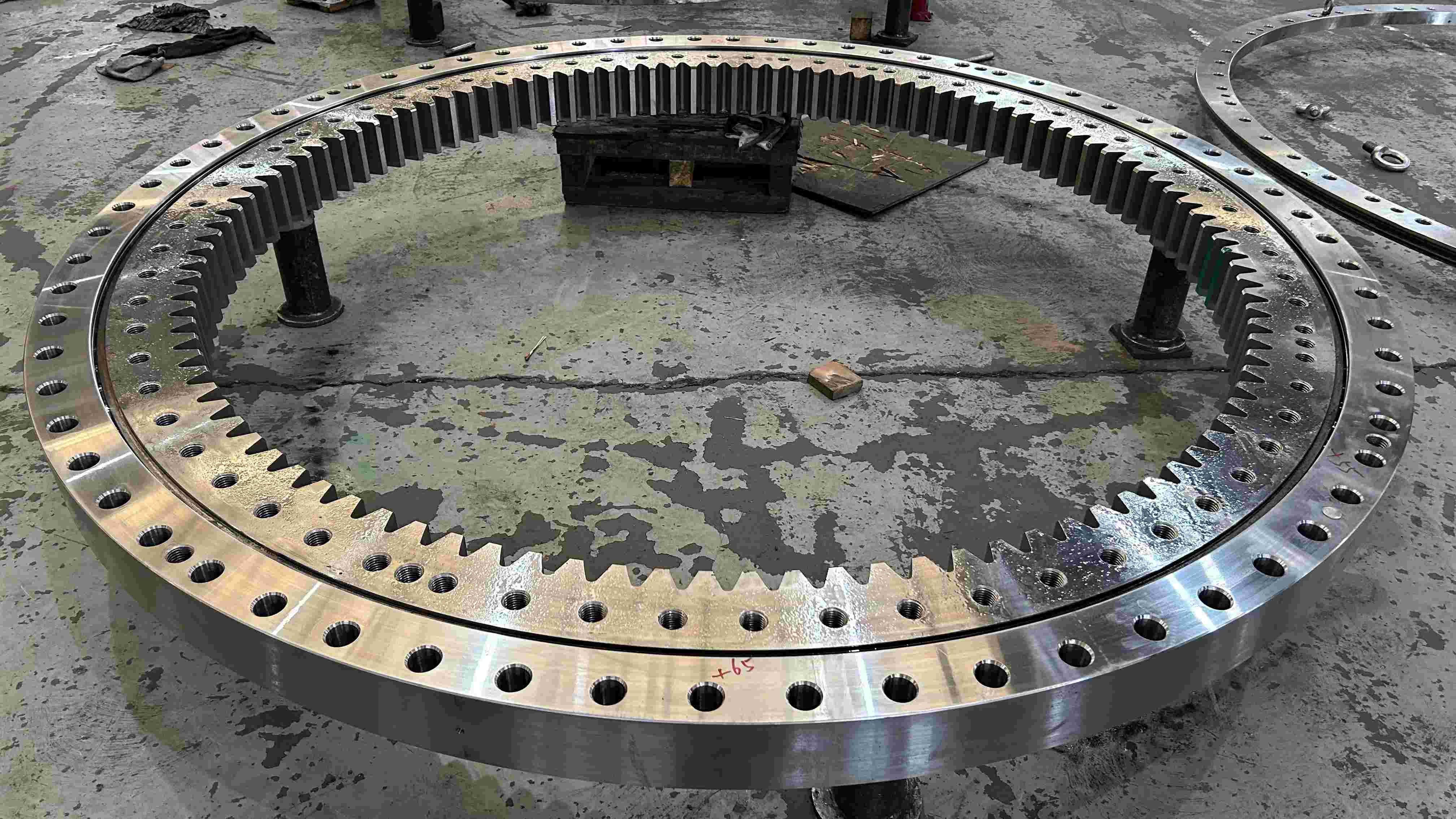 excavator slewing bearing
