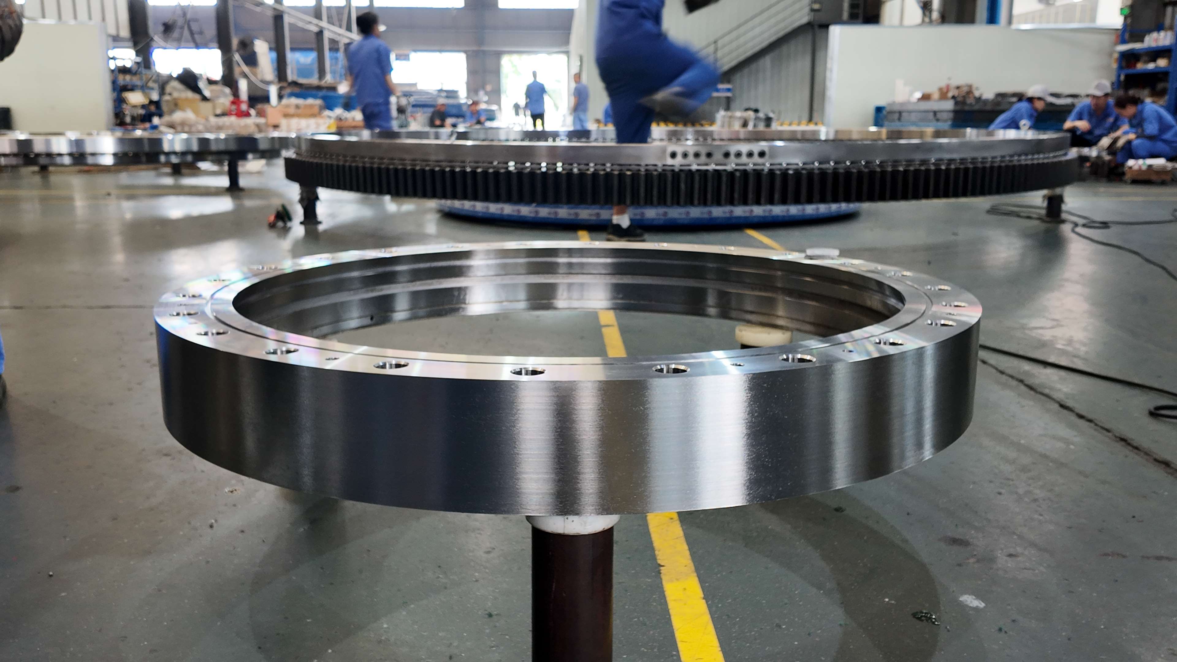 four point contact ball slewing bearings.jpg